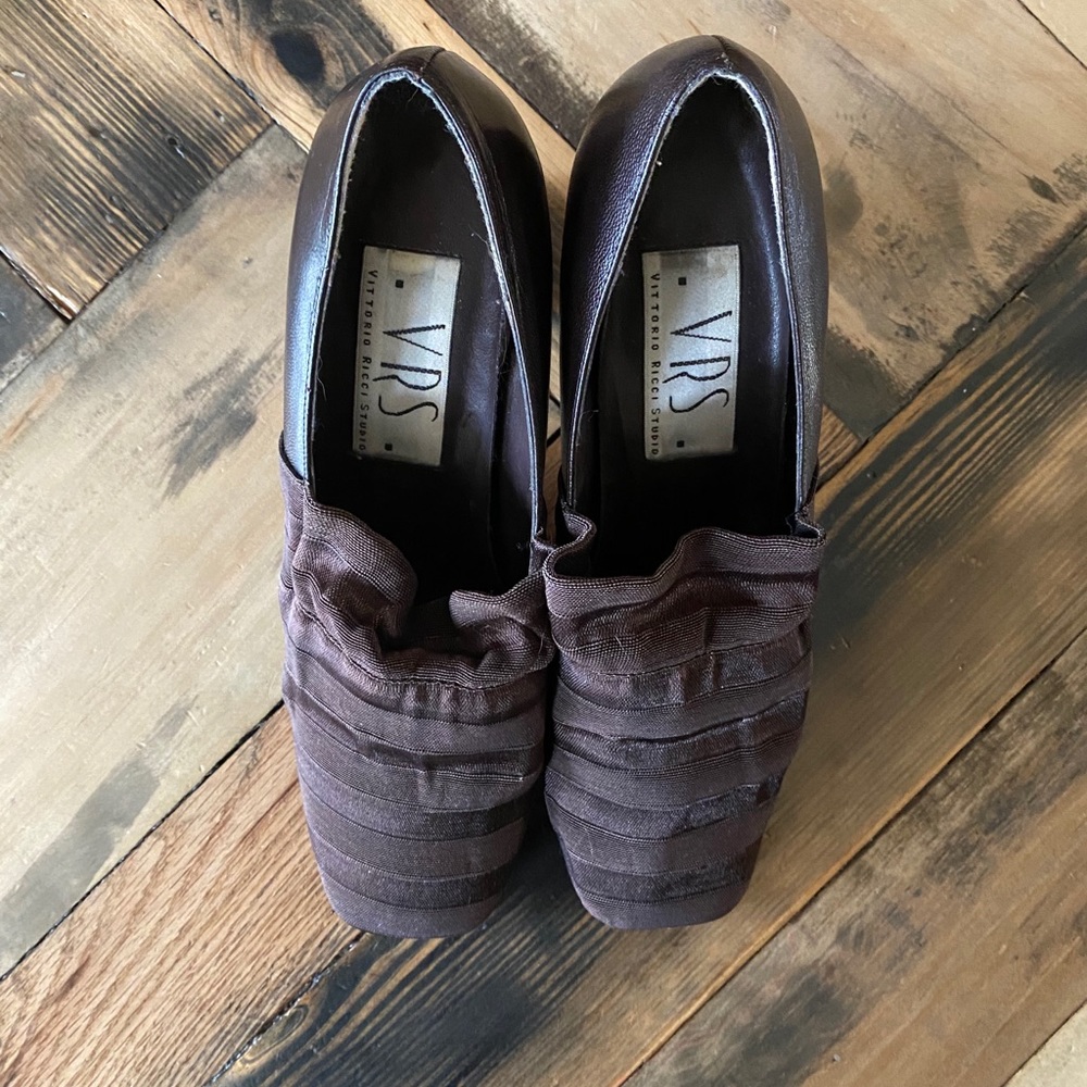 Vittorio Ricci Studio Brown Ruched Leather Heels - Picture 4 of 14